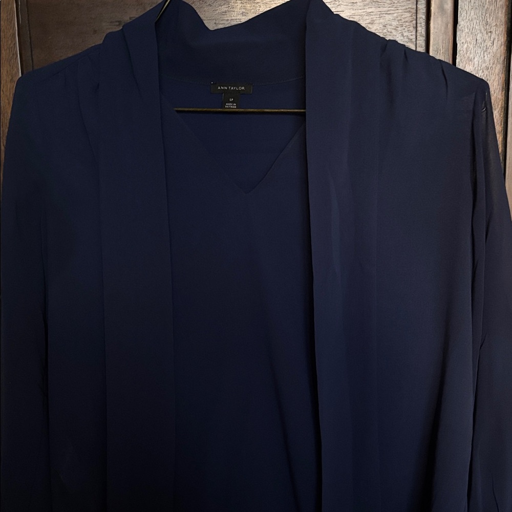 Ann Taylor Navy tie front blouse SP and wide leg slacks 4petite - EUC like new - Picture 5 of 15